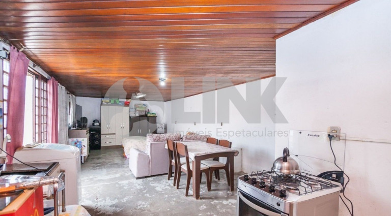 Imagem Casa com 3 Quartos à Venda, 198 m² em Jardim Itu - Porto Alegre Imagem Casa com 3 Quartos à Venda, 198 m² em Jardim Itu - Porto Alegre