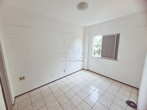 Imagem Apartamento com 3 Quartos à Venda,  em Jóquei Clube - Fortaleza
