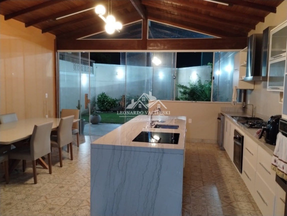 Imagem Casa com 3 Quartos à Venda, 234 m² em Morada De Laranjeiras - Serra Imagem Casa com 3 Quartos à Venda, 234 m² em Morada De Laranjeiras - Serra
