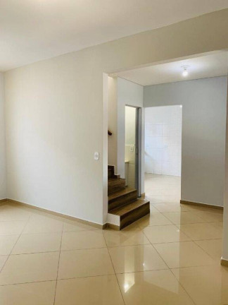 Imagem Sobrado com 2 Quartos à Venda, 140 m² em Jardim Gurilândia - Taubaté Imagem Sobrado com 2 Quartos à Venda, 140 m² em Jardim Gurilândia - Taubaté