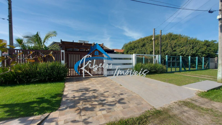Imagem Casa com 2 Quartos à Venda, 72 m² em Zona Nova - Tramandaí Imagem Casa com 2 Quartos à Venda, 72 m² em Zona Nova - Tramandaí