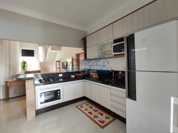 Imagem Casa com 3 Quartos à Venda, 182 m² em Condomínio San Marino - Birigui