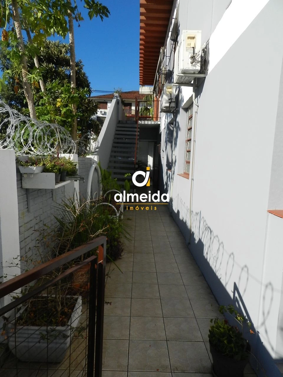 Imagem Casa com 3 Quartos à Venda, 254 m² em Nossa Senhora De Lourdes - Santa Maria