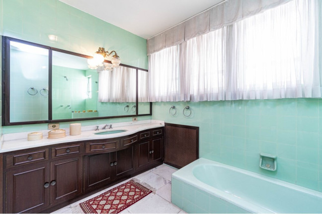 Imagem Apartamento com 4 Quartos à Venda, 277 m² em Auxiliadora - Porto Alegre Imagem Apartamento com 4 Quartos à Venda, 277 m² em Auxiliadora - Porto Alegre