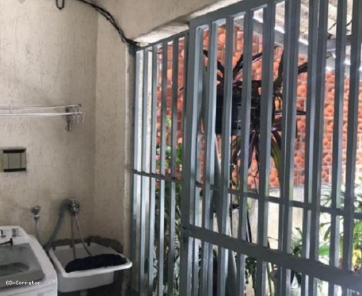 Imagem Sobrado com 4 Quartos à Venda, 176 m² em Campanário - Diadema