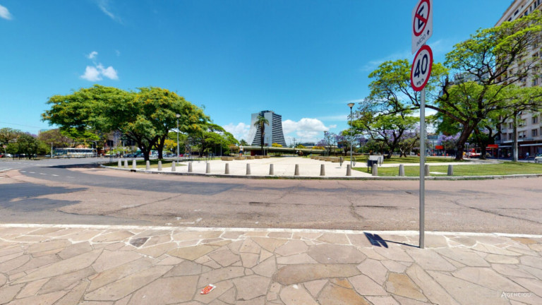 Imagem Imóvel com 2 Quartos à Venda, 65 m² em Cidade Baixa - Porto Alegre Imagem Imóvel com 2 Quartos à Venda, 65 m² em Cidade Baixa - Porto Alegre