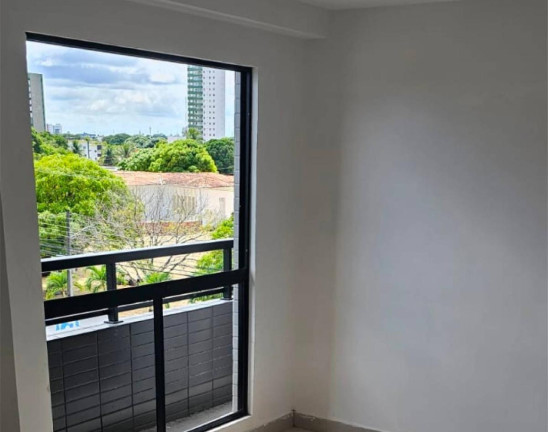 Apartamento com 1 Quarto à Venda, 28 m²