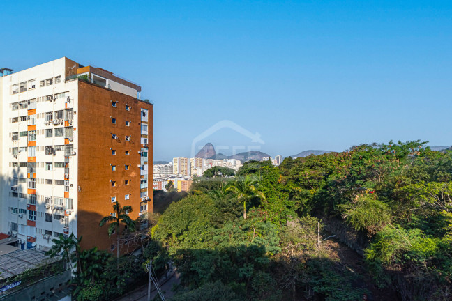 Imagem Cobertura com 4 Quartos à Venda, 270 m² em Laranjeiras - Rio De Janeiro Imagem Cobertura com 4 Quartos à Venda, 270 m² em Laranjeiras - Rio De Janeiro