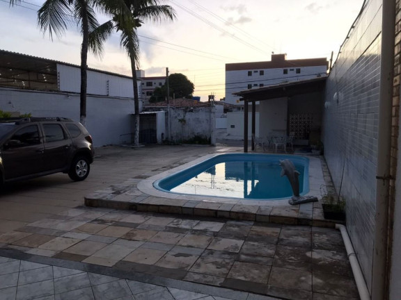 Imagem Casa com 4 Quartos à Venda, 240 m² em Jardim Cidade Universitária - João Pessoa