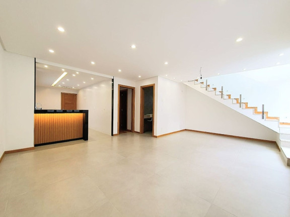 Imagem Casa com 3 Quartos à Venda, 168 m² em Comary - Teresópolis Imagem Casa com 3 Quartos à Venda, 168 m² em Comary - Teresópolis