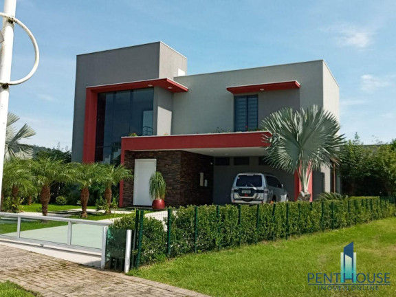 Imagem Casa com 3 Quartos à Venda, 370 m² em Centro - Camboriú Imagem Casa com 3 Quartos à Venda, 370 m² em Centro - Camboriú