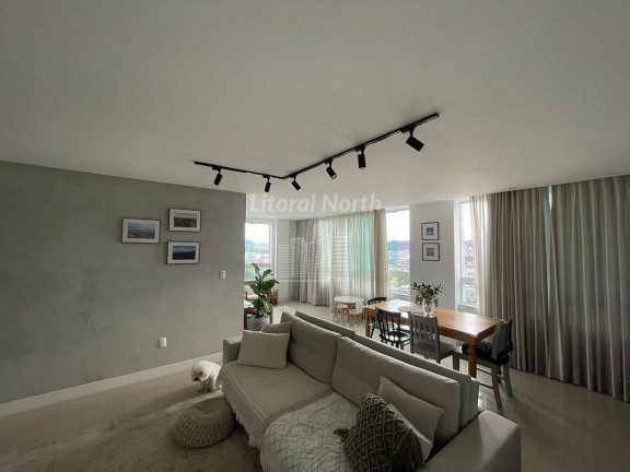 Imagem Apartamento com 3 Quartos à Venda, 132 m² em Centro - Balneário Camboriú