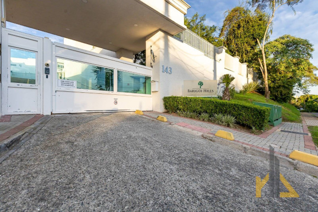 Imagem Casa com 4 Quartos à Venda, 278 m² em Santo Inácio - Curitiba