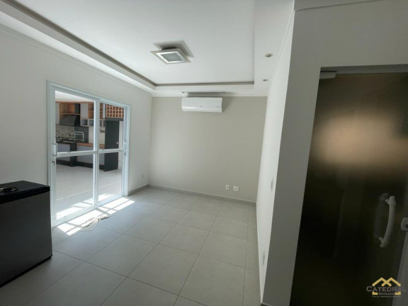 Imagem Imóvel com 3 Quartos à Venda, 175 m² em Medeiros - Jundiaí Imagem Imóvel com 3 Quartos à Venda, 175 m² em Medeiros - Jundiaí