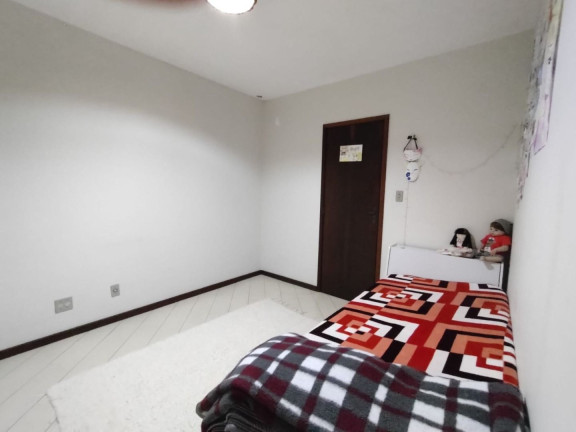 Imagem Casa com 4 Quartos à Venda, 114 m² em Santa Cecília - Teresópolis