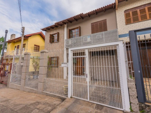 Imagem Casa com 5 Quartos à Venda, 290 m² em Jardim Itu - Porto Alegre Imagem Casa com 5 Quartos à Venda, 290 m² em Jardim Itu - Porto Alegre