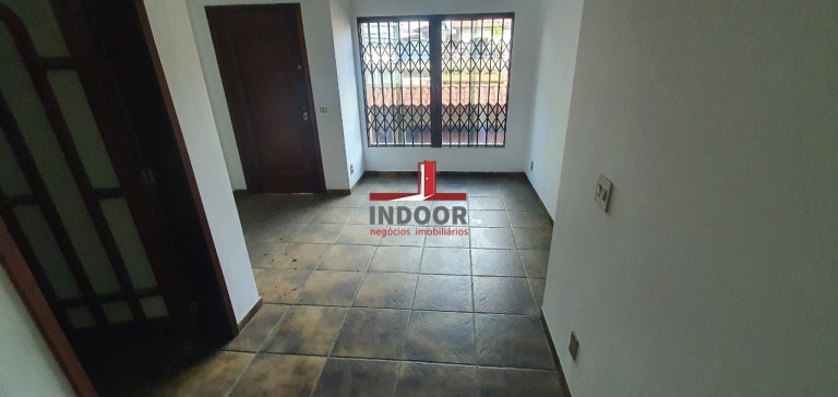 Imagem Casa com 4 Quartos para Alugar, 400 m² em água Fria - São Paulo