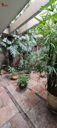 Imagem Casa com 4 Quartos à Venda, 420 m² em Moema - São Paulo
