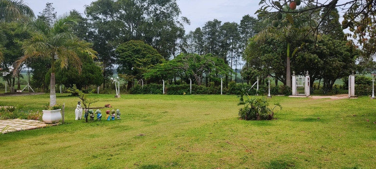 Imagem Chácara com 3 Quartos à Venda, 774 m² em Zona Rural - Alambari