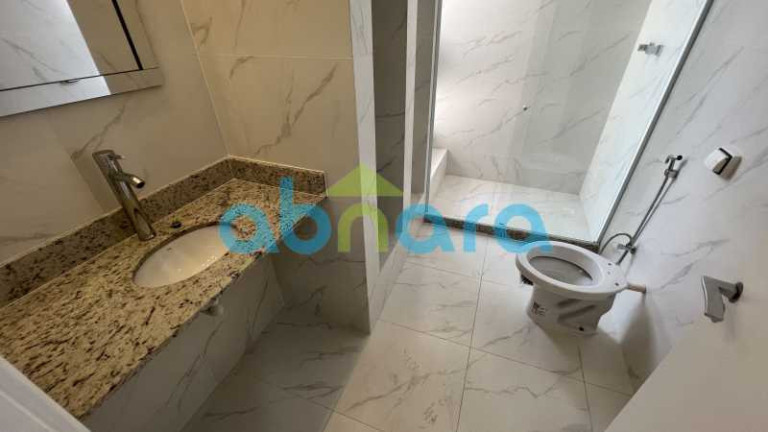 Imagem Apartamento com 3 Quartos à Venda, 143 m² em Copacabana - Rio De Janeiro Imagem Apartamento com 3 Quartos à Venda, 143 m² em Copacabana - Rio De Janeiro