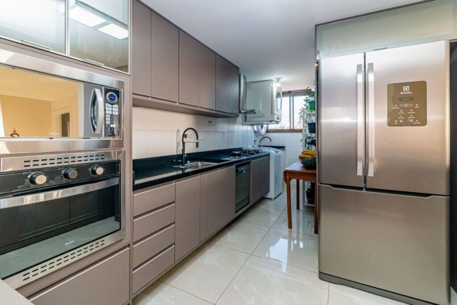 Imagem Apartamento com 3 Quartos à Venda, 107 m² em Cristo Redentor - Porto Alegre Imagem Apartamento com 3 Quartos à Venda, 107 m² em Cristo Redentor - Porto Alegre