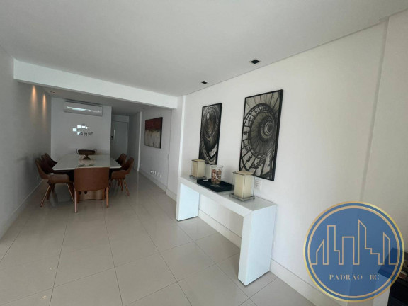 Imagem Apartamento com 4 Quartos para Temporada, em Centro - Balneário Camboriú Imagem Apartamento com 4 Quartos para Temporada, em Centro - Balneário Camboriú