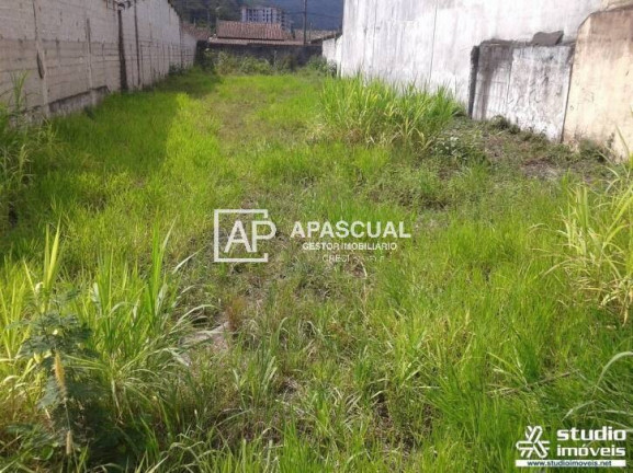 Terreno à Venda, 720 m² em Caraguatatuba