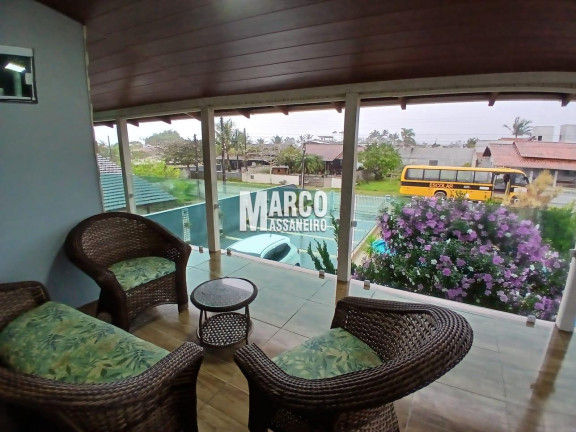 Imagem Casa com 3 Quartos à Venda, 360 m² em Pinheiros - Balneário Barra Do Sul