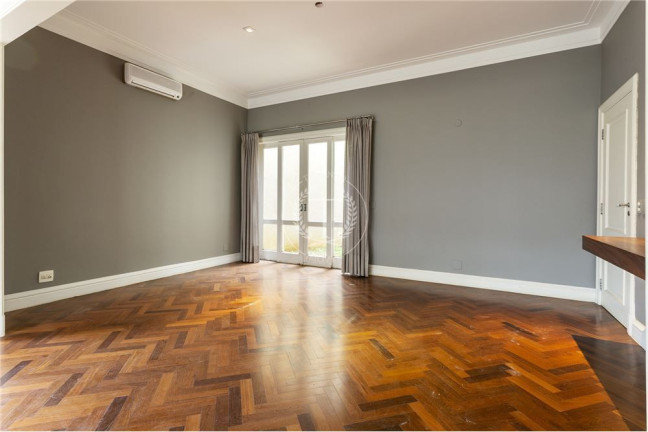 Imagem Casa com 4 Quartos à Venda, 388 m² em Jardim Panorama - São Paulo