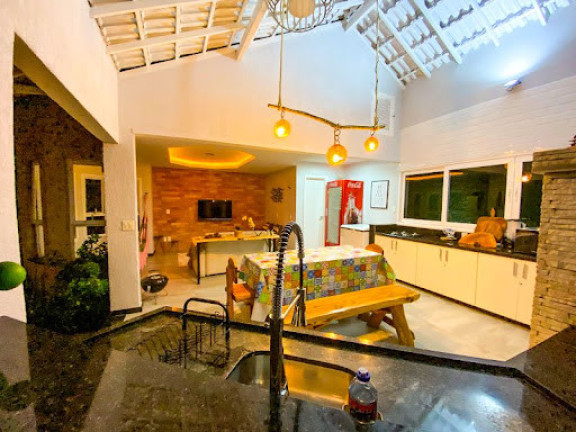 Imagem Casa com 4 Quartos à Venda, 242 m² em Vargem Grande - Teresópolis Imagem Casa com 4 Quartos à Venda, 242 m² em Vargem Grande - Teresópolis