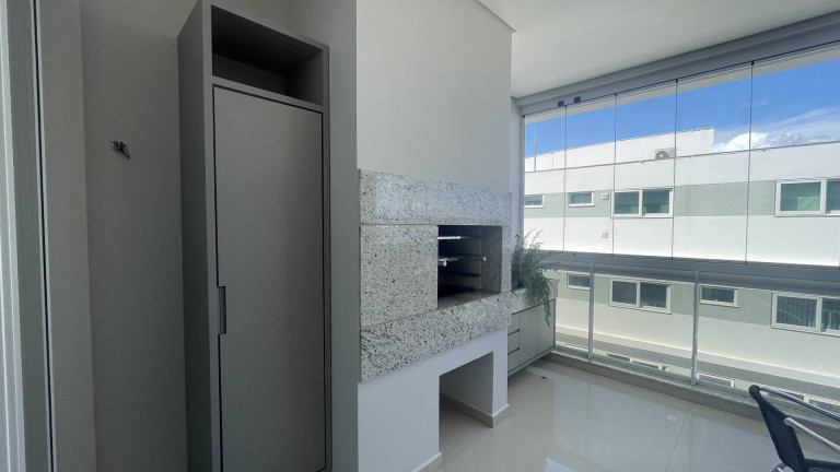 Imagem Apartamento com 3 Quartos para Alugar, 141 m² em Canasvieiras - Florianópolis