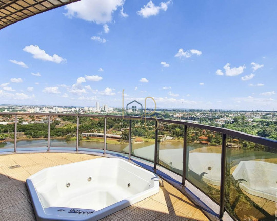 Cobertura à Venda, 549 m² em Petrópolis - Londrina