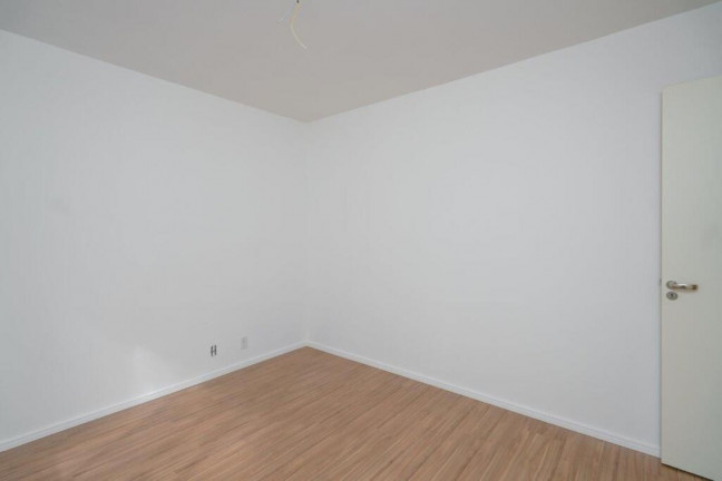 Imagem Imóvel com 2 Quartos à Venda, 50 m² em Hípica - Porto Alegre Imagem Imóvel com 2 Quartos à Venda, 50 m² em Hípica - Porto Alegre