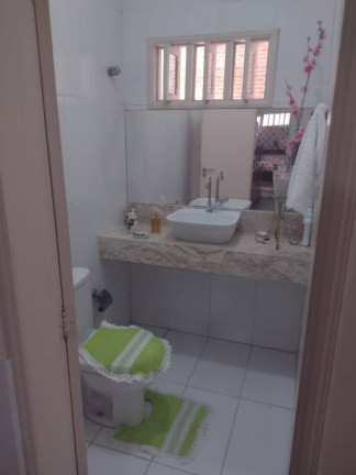 Imagem Casa com 3 Quartos à Venda, 270 m² em Atalaia - Aracaju Imagem Casa com 3 Quartos à Venda, 270 m² em Atalaia - Aracaju