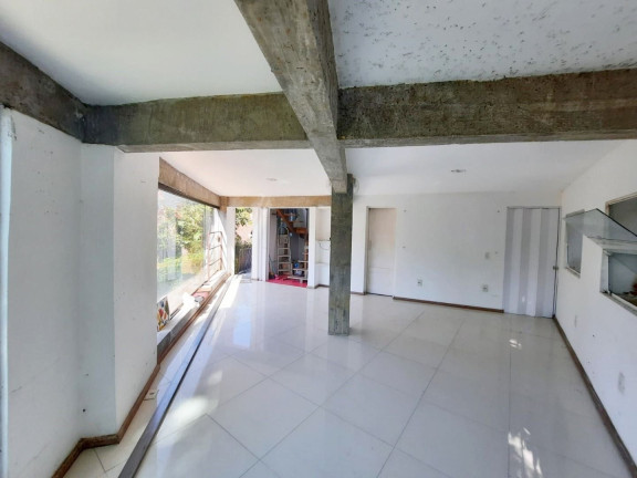 Imagem Casa com 2 Quartos à Venda, 100 m² em Soberbo - Teresópolis