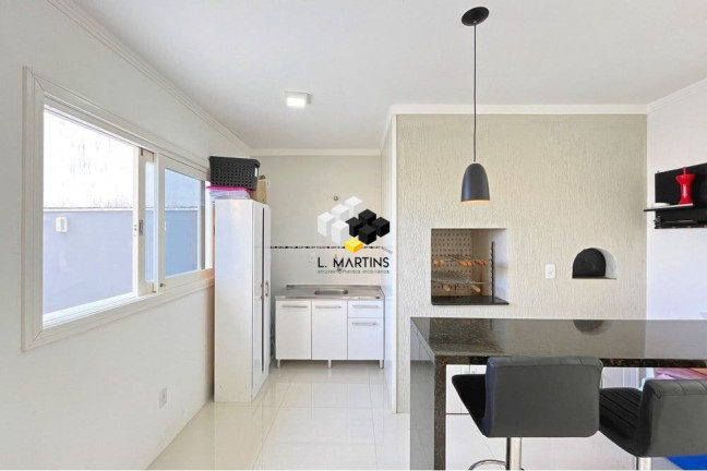 Imagem Casa com 1 Quarto à Venda, 210 m² em Hípica - Porto Alegre Imagem Casa com 1 Quarto à Venda, 210 m² em Hípica - Porto Alegre