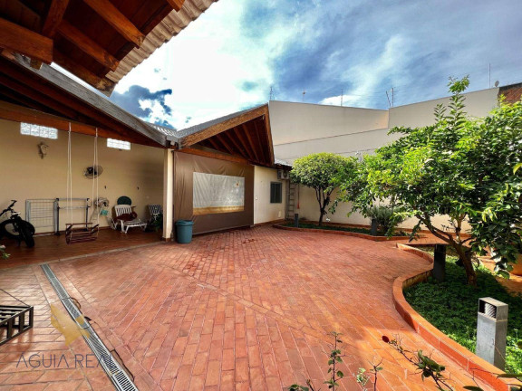 Imagem Casa com 3 Quartos à Venda, 245 m² em Carandá Bosque - Campo Grande Imagem Casa com 3 Quartos à Venda, 245 m² em Carandá Bosque - Campo Grande