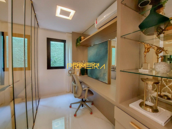 Imagem Apartamento com 3 Quartos à Venda, 105 m² em Cristo Rei - Curitiba