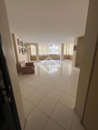 Imagem Apartamento com 3 Quartos à Venda, 150 m² em Copacabana - Rio De Janeiro