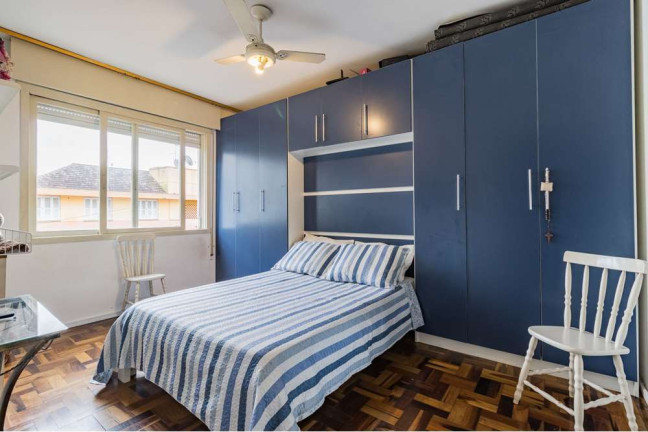 Imagem Apartamento com 2 Quartos à Venda, 61 m² em São Sebastião - Porto Alegre