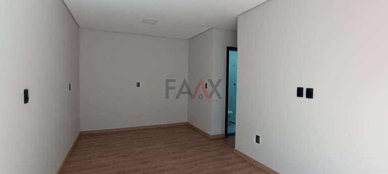 Imagem Casa com 2 Quartos à Venda, em Boqueirão - Guarapuava Imagem Casa com 2 Quartos à Venda, em Boqueirão - Guarapuava