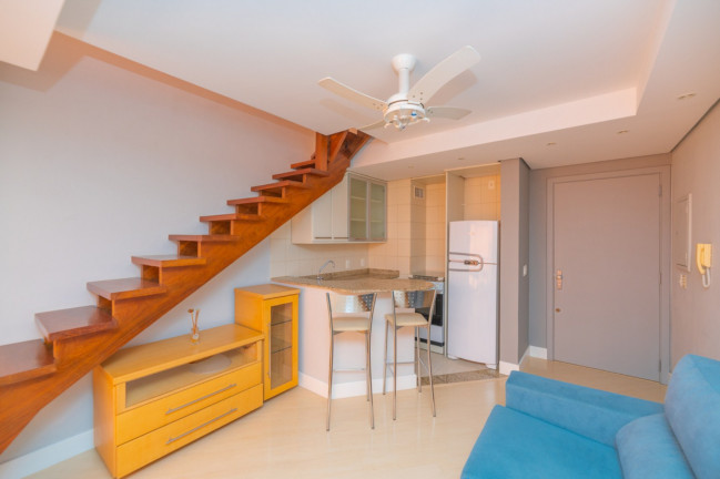 Imagem Imóvel com 1 Quarto à Venda, 47 m² em Menino Deus - Porto Alegre Imagem Imóvel com 1 Quarto à Venda, 47 m² em Menino Deus - Porto Alegre