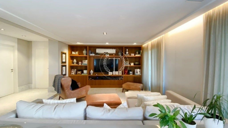 Imagem Apartamento com 3 Quartos à Venda, 326 m² em Moema - São Paulo