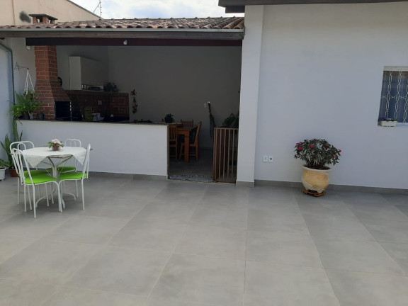 Imagem Casa com 4 Quartos à Venda, 171 m² em Santana - Pindamonhangaba