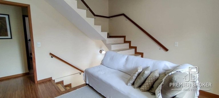Imagem Casa com 4 Quartos à Venda, 200 m² em Araras - Teresópolis