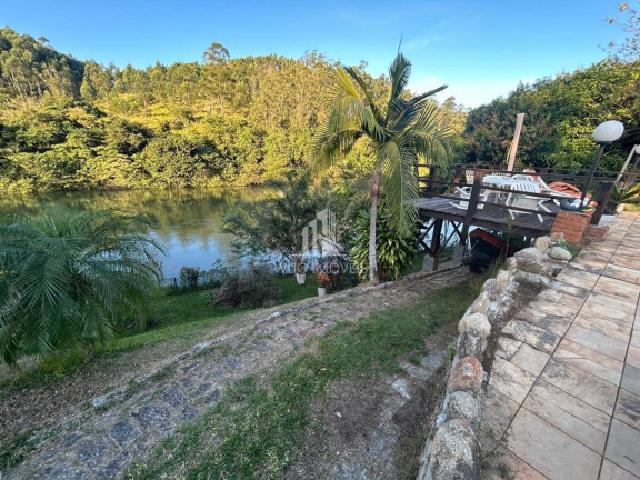 Imagem Chácara com 3 Quartos à Venda, em Angola - Santa Branca Imagem Chácara com 3 Quartos à Venda, em Angola - Santa Branca