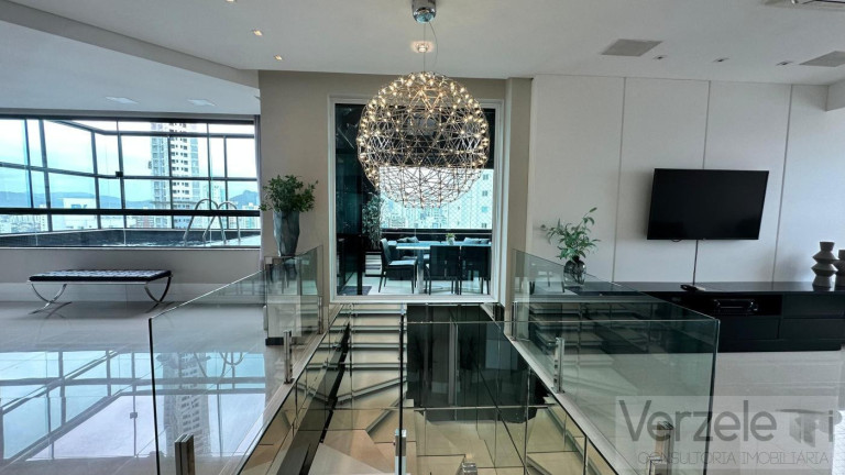 Imagem Apartamento com 4 Quartos à Venda, 280 m² em Centro - Balneário Camboriú Imagem Apartamento com 4 Quartos à Venda, 280 m² em Centro - Balneário Camboriú