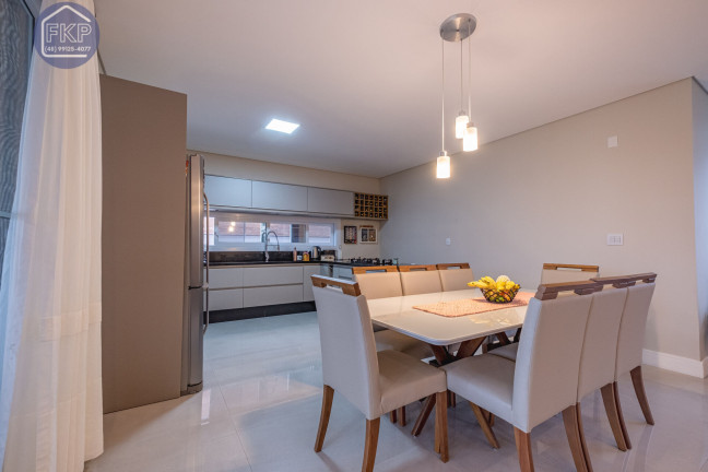 Imagem Casa com 4 Quartos à Venda, 259 m² em Praia Dos Ingleses - Florianópolis