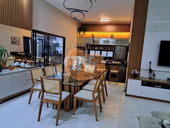 Casa com 3 Quartos para Alugar, 220 m² em Residencial Ouroville - Taubaté