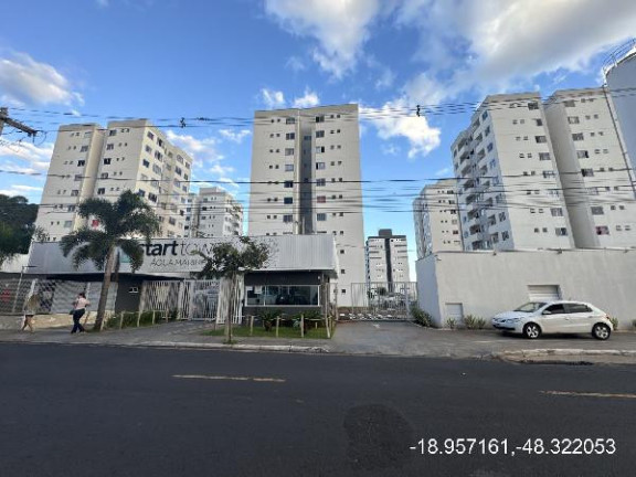 Apartamento com 2 Quartos à Venda, 48 m² em Uberlandia